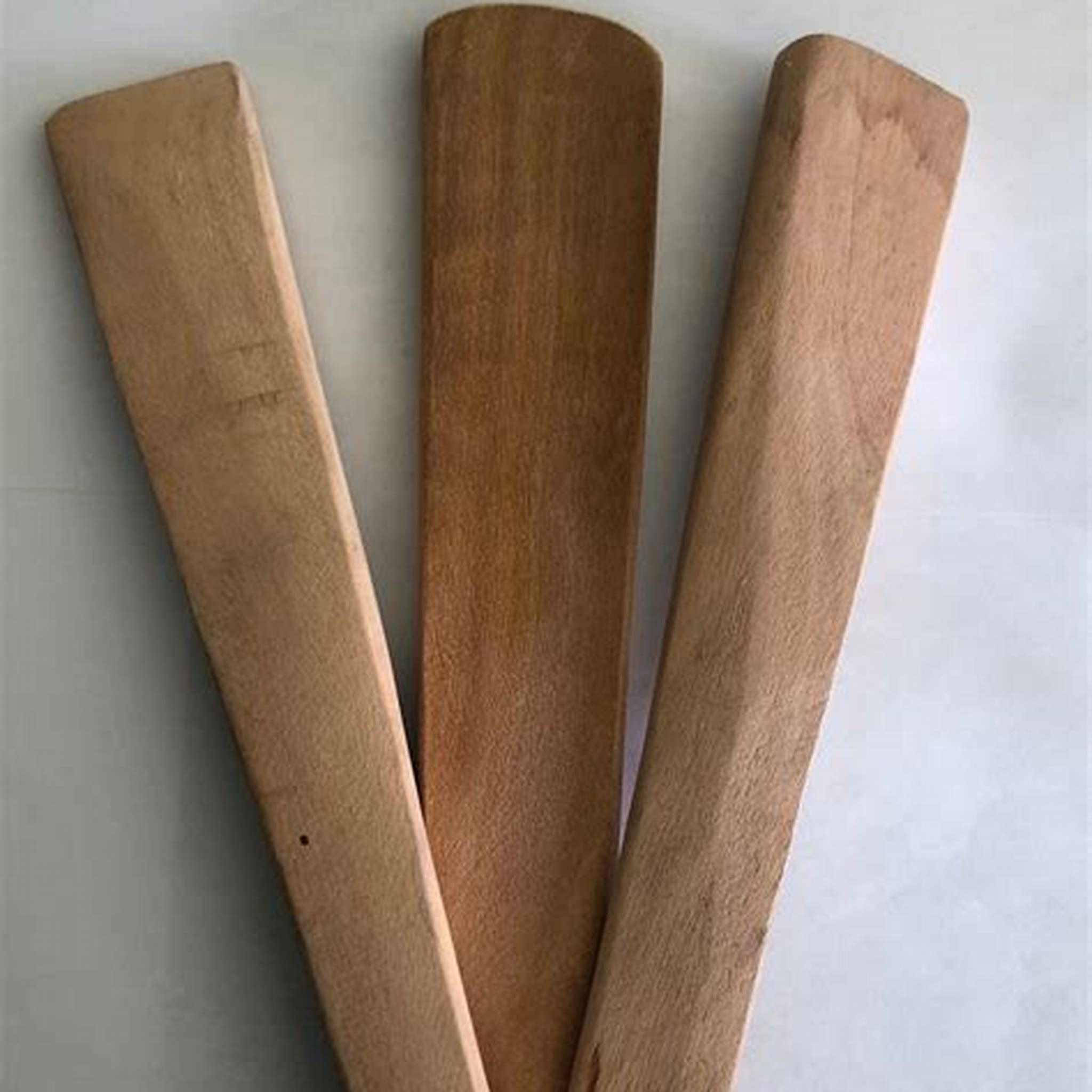 WOODEN TURNING STICK MEDIUM