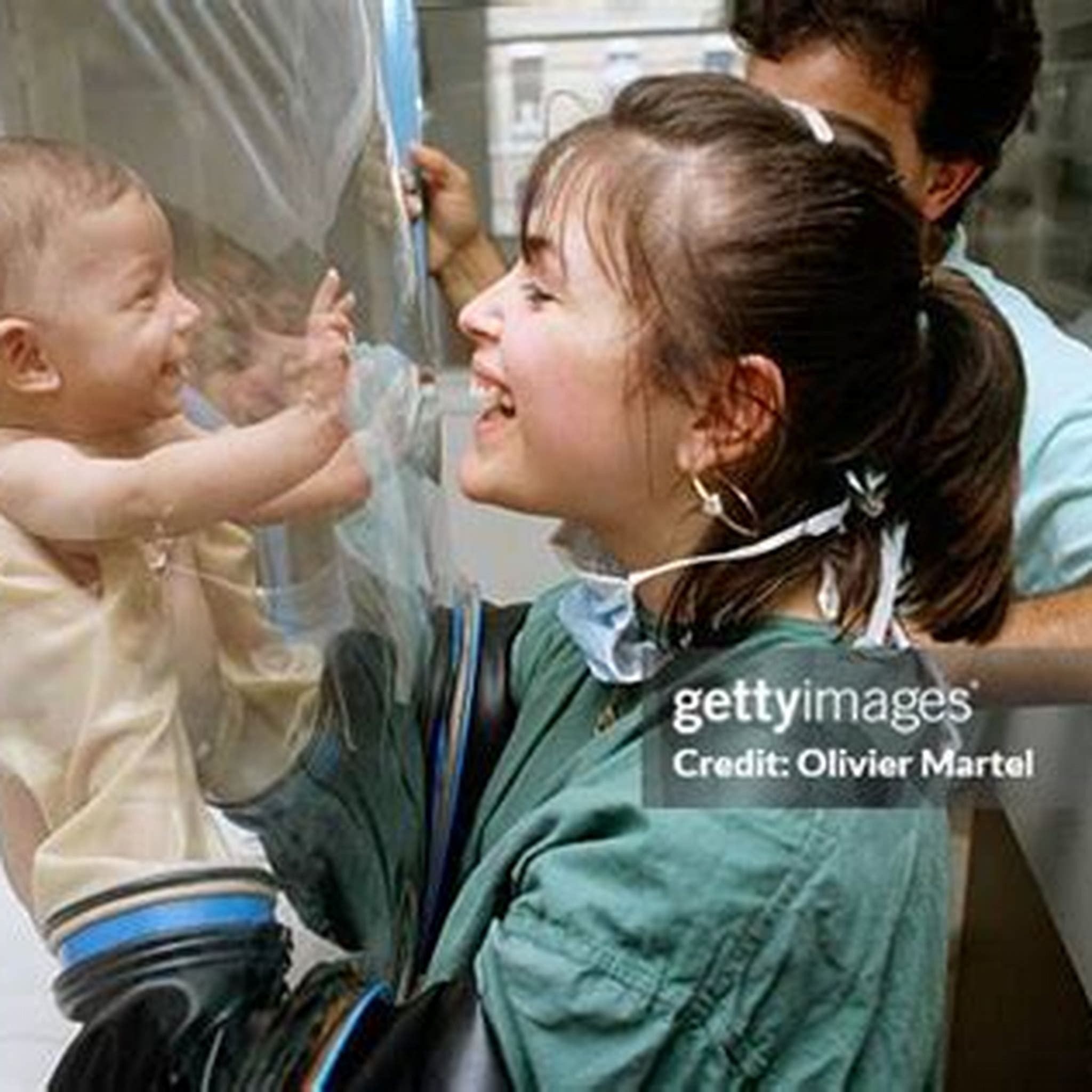 BUBBLE WITH BABY HEAD