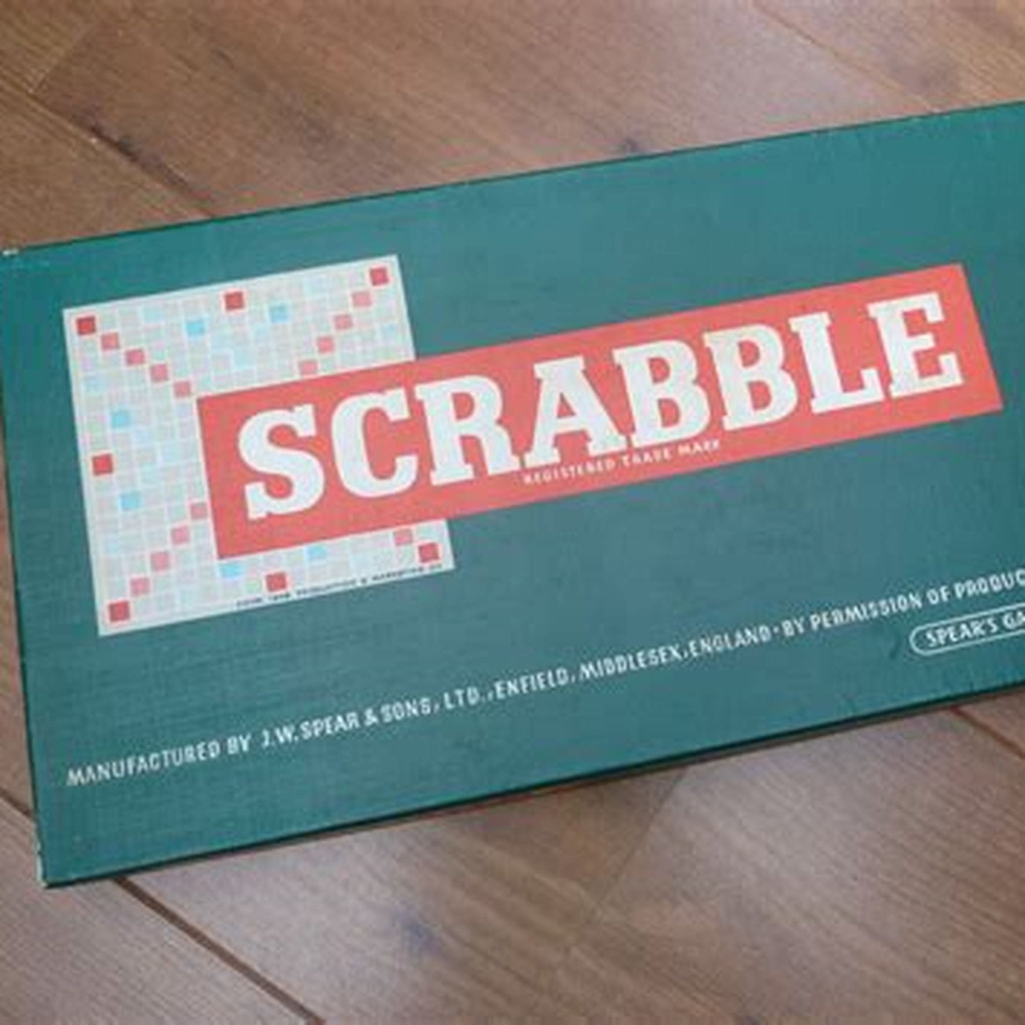 SCRABBLE ORIGINAL BOX